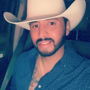 Meet your Posher, Hector hugo